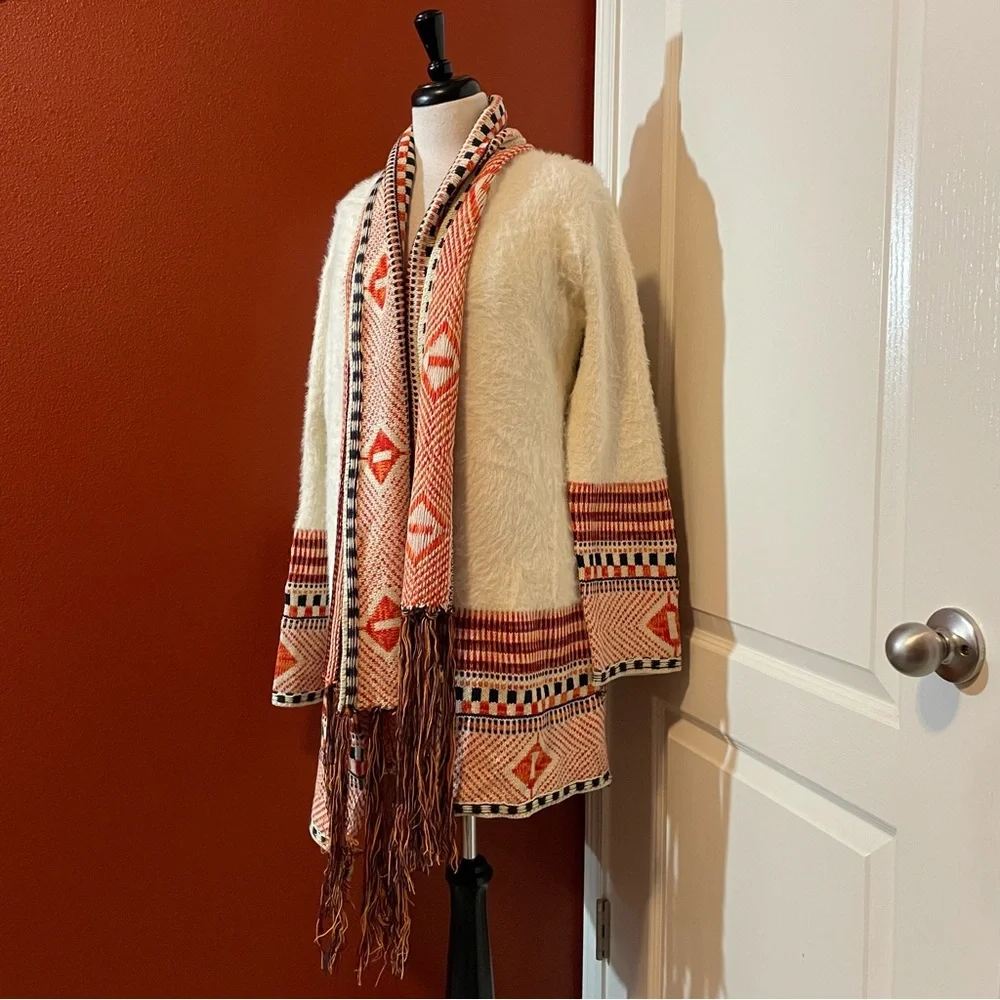 MaxSport Women’s NWT Ivory Boho Cabincore Tribal Fringe‎ Cardigan Shawl Sweater